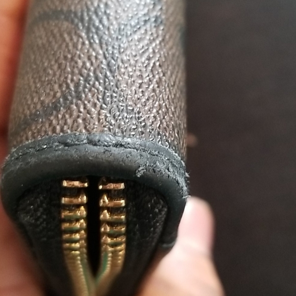 Coach Wallet - Picture 7 of 7